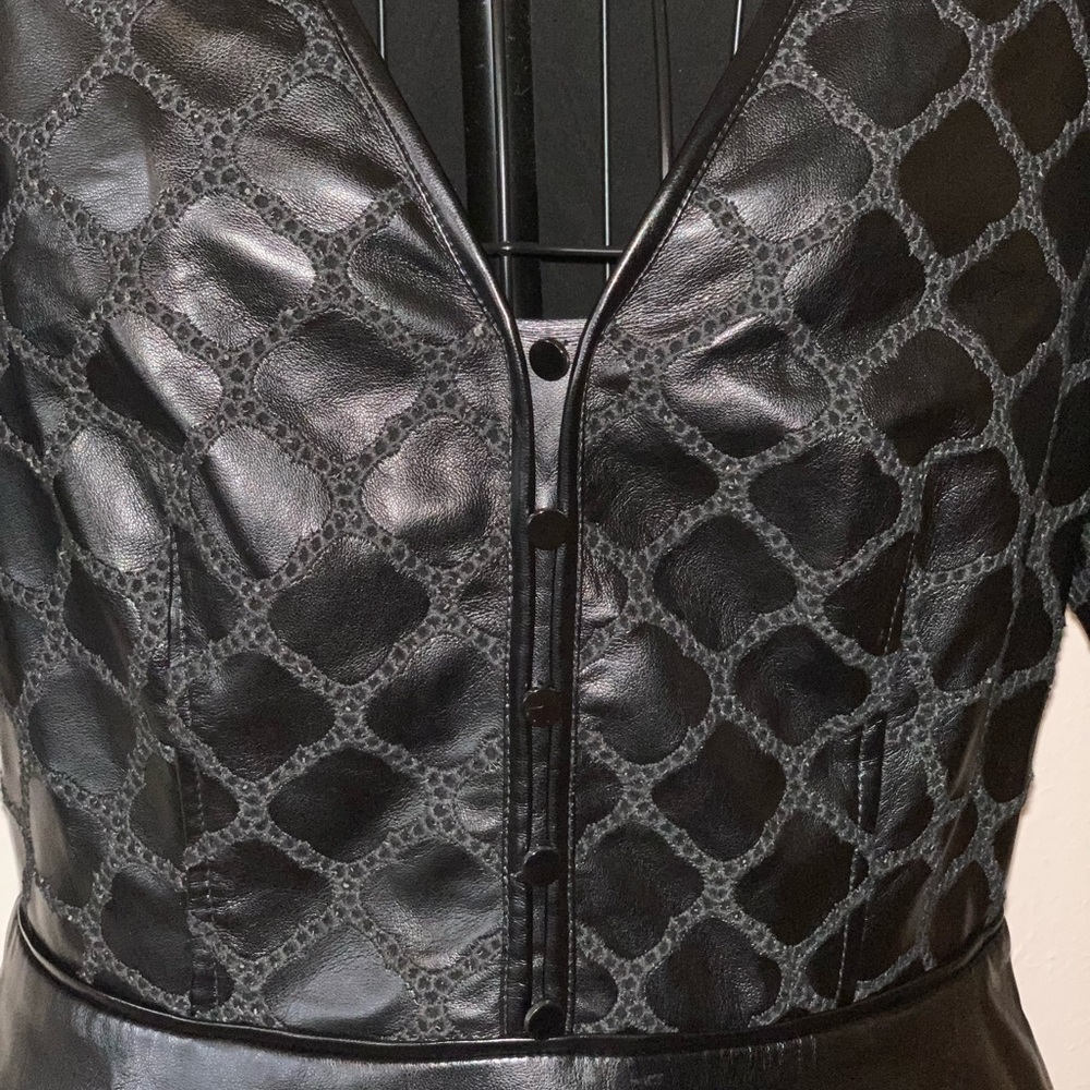 Shoshana Women's Oakley Faux Leather Minidress - Picture 8 of 10